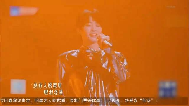 张碧晨真是孩他娘？高马尾一扎，这不妥妥女大学生吗