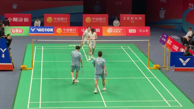 何济霆任翔宇亚锦赛男双晋级32强