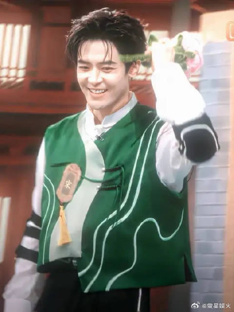 这就是早安口中的完美人类吗 付哥哥这套操作简直比德芙还丝滑