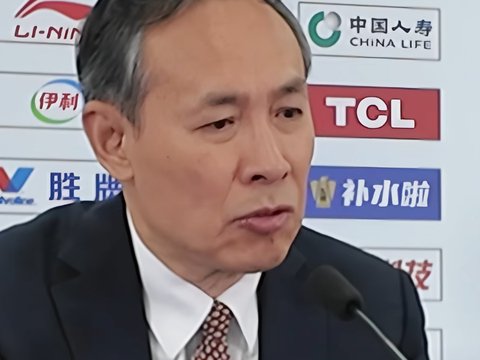 胜同曦发布会！许利民直指下半场防守回暖，回应斯佩尔曼顶撞！