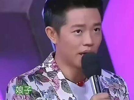 凤凰传奇现身综艺现场，曾毅与玲花的配合堪称天衣无缝，玲花美得令人屏息
