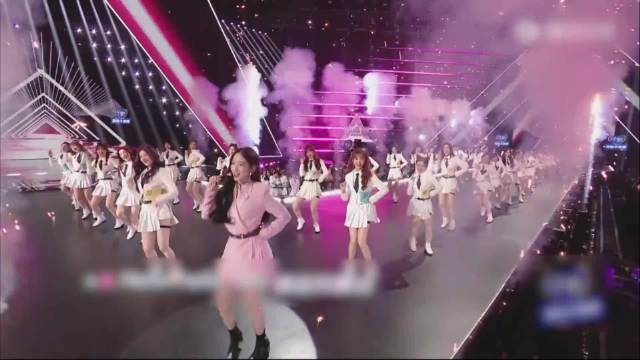 《创造营2020》高光时刻：四位顶流导师联手献上震撼舞台！宋茜 毛不易