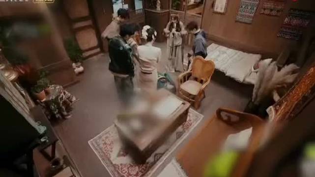 吴昕谐音梗遭大张伟推理触发追杀