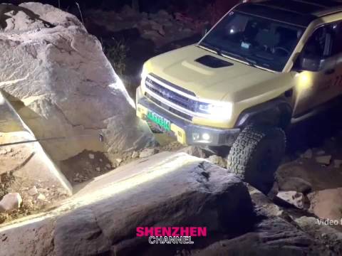 中国推出无路越野四驱汽车，性能超坦克迫使美企重估战略