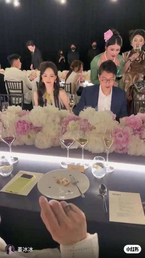 ty唐嫣好有气质 好美呀呀呀 怎么可以这么温柔鸭