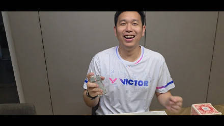 亨德拉夫妇开箱刘雨辰/黄雅琼新婚礼物！