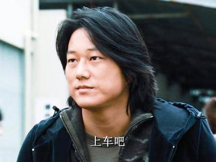 “飙车大佬亲自示范漂移技巧”