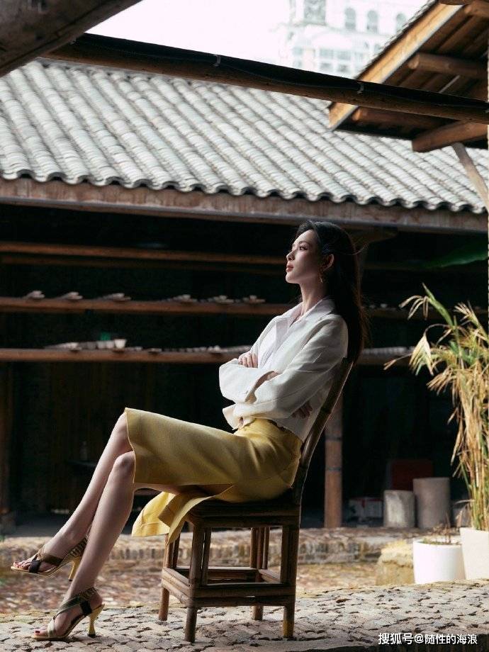 孟子义这组Fendi景德镇活动造型太绝了！明艳大气又不失高级感！