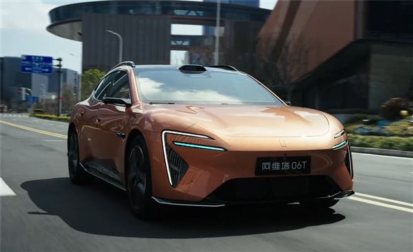 22.99万起 阿维塔06T开售：入门就是零百3.74秒双电机后驱