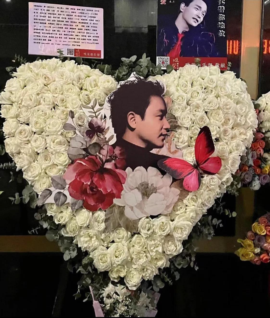张国荣21张罕见旧照:张曼玉梅艳芳真美，杨紫琼青涩，巩俐最亲近|巩俐|张国荣|张曼玉|杨紫琼|梅艳芳