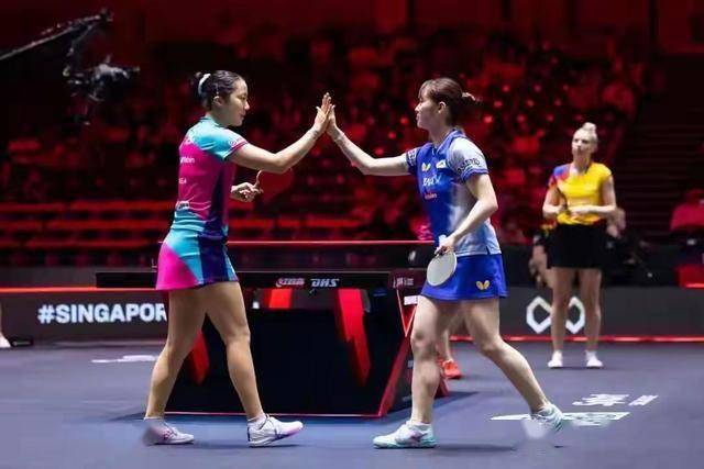 张本美和/早田希娜以3-0战胜长崎美柚/申裕斌