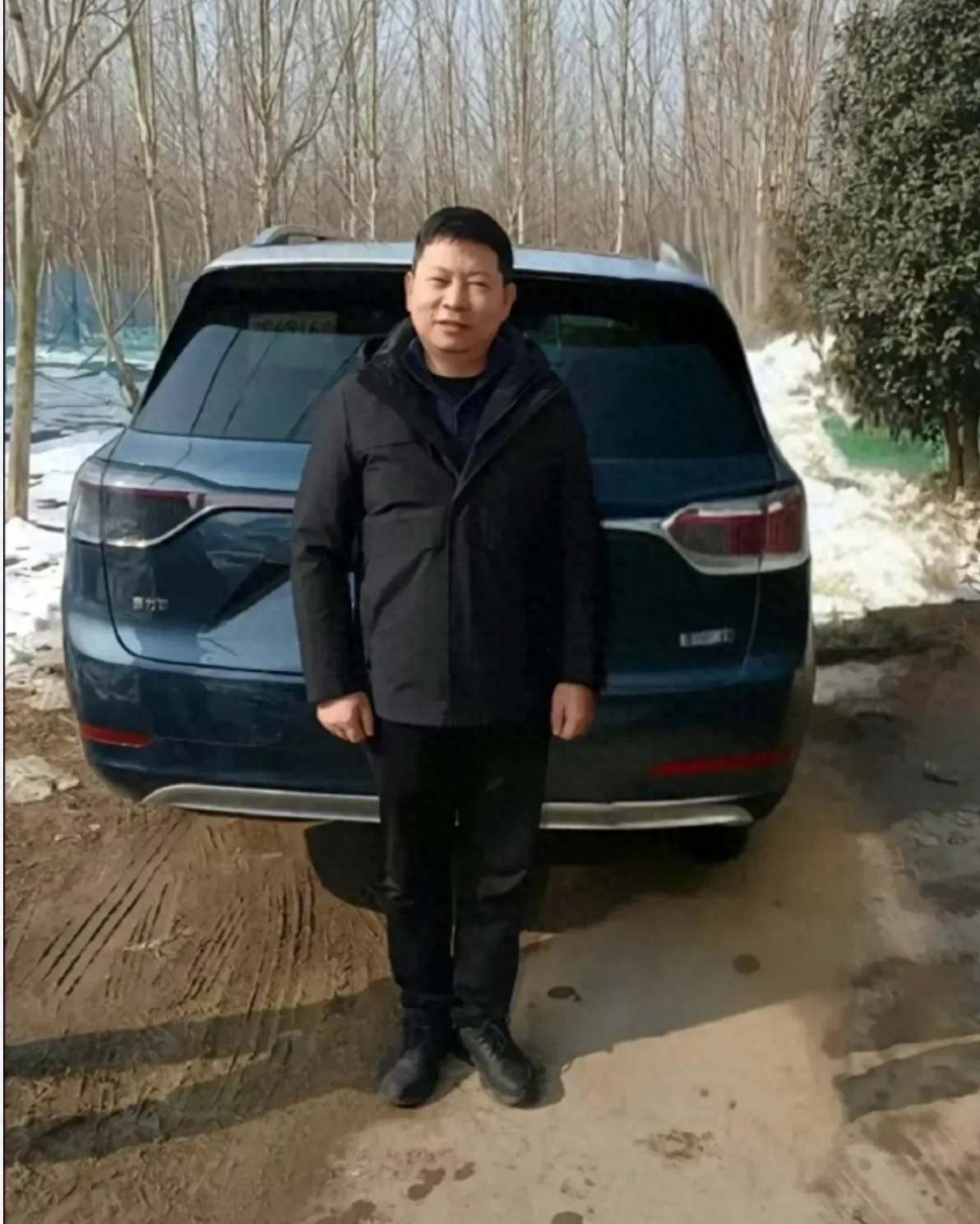 余承东开问界M9，称1314公里全程智能驾驶，网友夸奖过年不忘工作