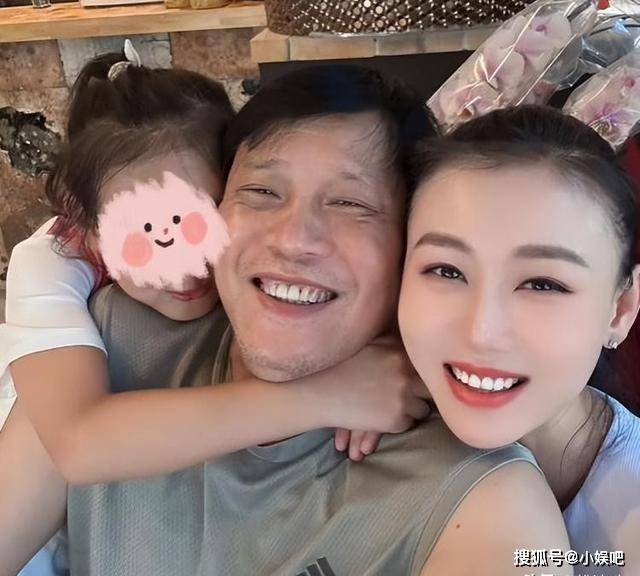 范志毅老了，张梦瑾还像二十几，这婚姻真能扛住十五年？