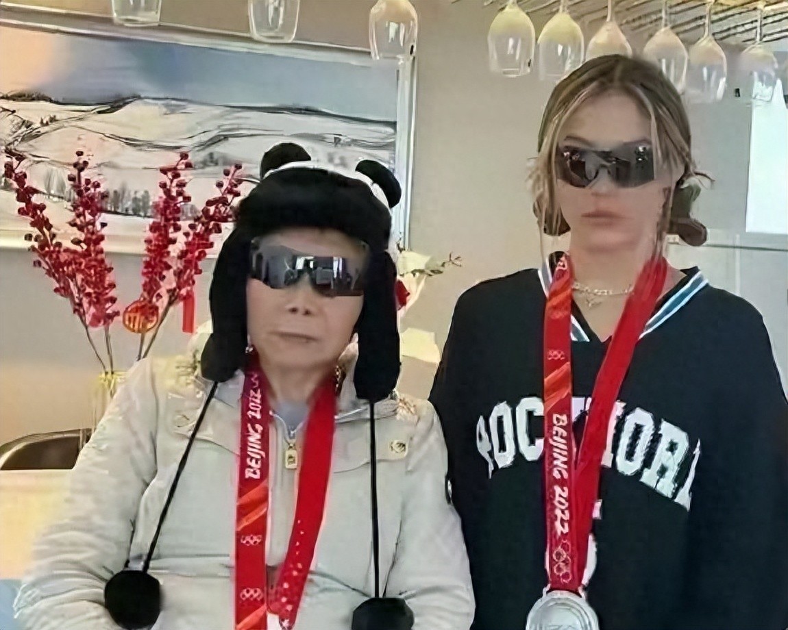 谷爱凌奶奶冯国珍,上海交大高材生,培养孙女爱国