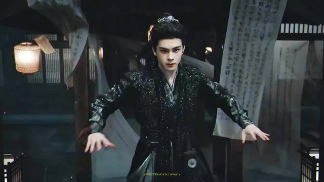 从方多病到武拾光，他把武侠气质刻进角色，打戏真实有力量，演技扎实稳步出圈