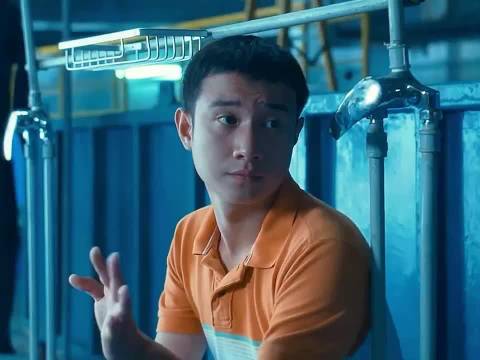 文章演技没得说，演啥都行，正经的抗日剧，搞笑的美人鱼片段，………样样精通