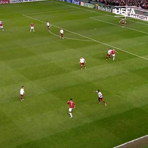 19年前曼联7-1狂胜罗马，鲁尼C罗双响