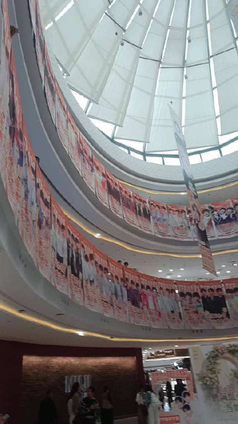 承载青春承载青春TFBOYS痛楼合肥包河万达广场