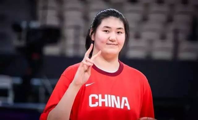 第二个张子宇？宫鲁鸣死磕双塔！2米15天才来了，外线三分成最大难题