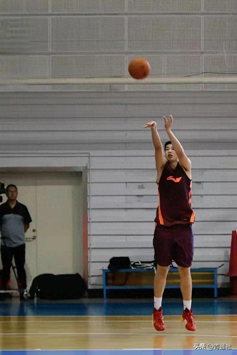 2米15新疆少年拿下MVP！广厦14号周可梵，增肌与三分同时开练