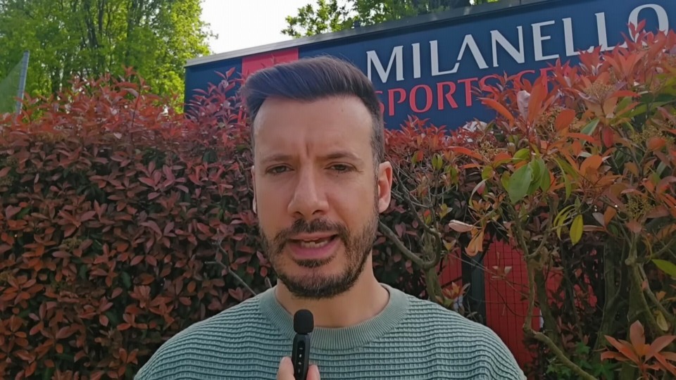 跟队记者：没有莱万向米兰自荐的迹象，他还在慎重思考