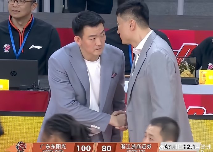 广东队击败广厦的关键因素有哪些？