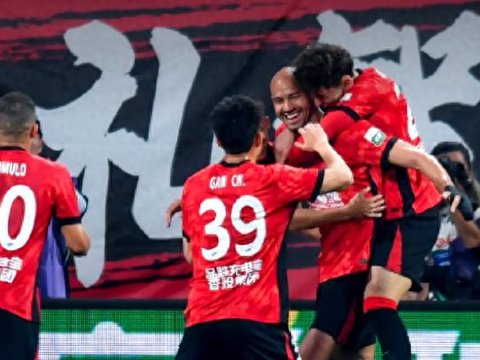 随着蓉城2-1绝杀国安，海牛1-1绝平津门虎，中超最新积分榜出炉！