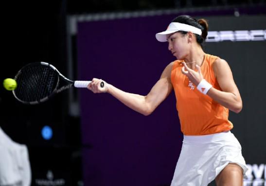 首盘吞蛋决胜盘送蛋，王欣瑜2-1逆转伦纳德晋级WTA250鲁昂资格赛次轮
