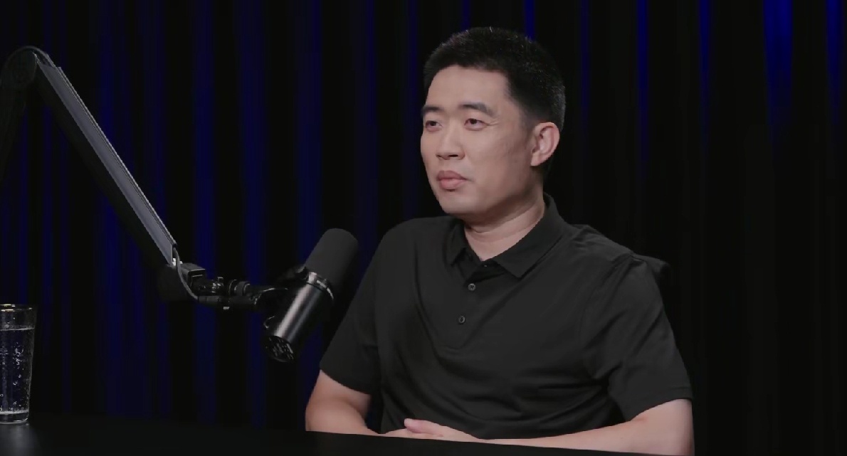 李想与罗永浩访谈称理想车主被黑是有操纵的,回应 05 年身家过亿