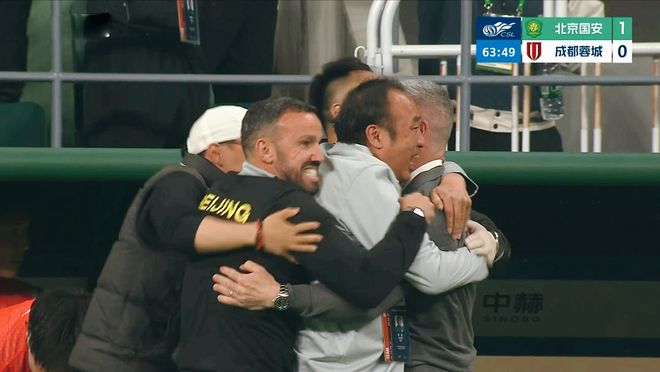 补时绝杀！成都蓉城2:1逆转国安，裁判争议不断：韦世豪逃红成MVP