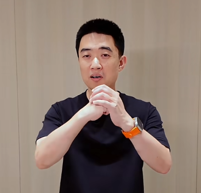 李想:从没有说过“臭搞技术的”