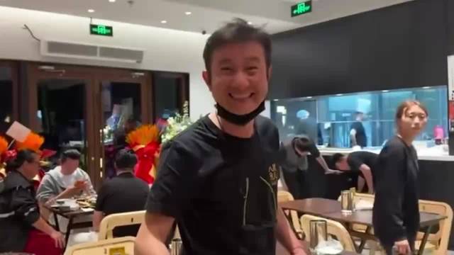 文章离婚后转型开陕西菜馆低调生活