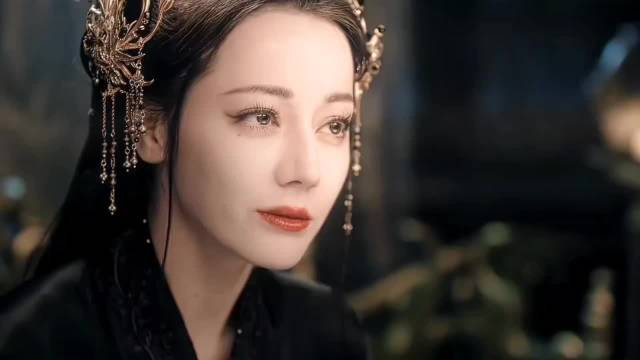 热巴不屑表情回应晏柯深情告白