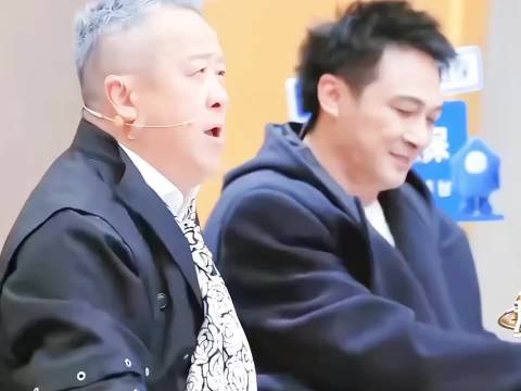 曾志伟调侃男老师只看女学员，称其眼里只有姐姐们