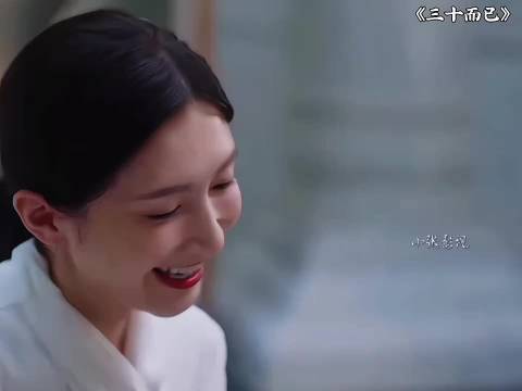 大妈逛奢侈品店遭轻视，反手买下百万珠宝