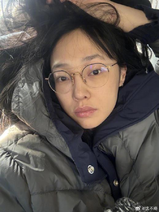白百何近年来是如何平衡家庭生活与演艺事业的？