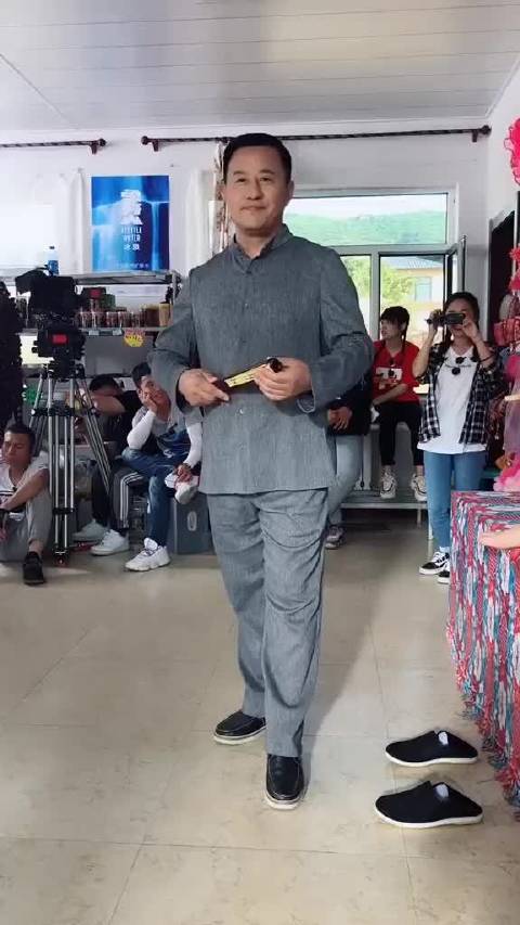 赵本山徒弟刘能王云谢大脚长棍表演令人难忘