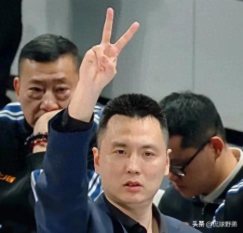 上海男篮88-84北京首钢，赛后球员表现评分：2满分 2及格 3拉垮