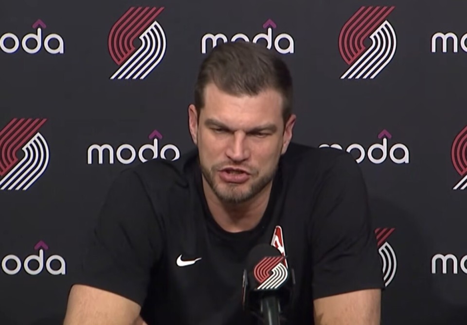 斯普利特：杨瀚森本赛季没有太多机会，这个夏天他需要变得更好