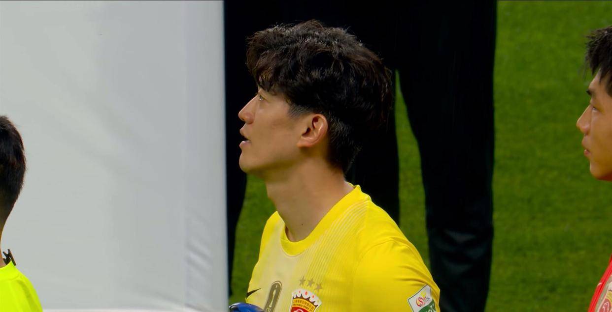 1-0，申花积分终清零，拉唐破门浪费多次单刀，海港20分钟伤了四员大将