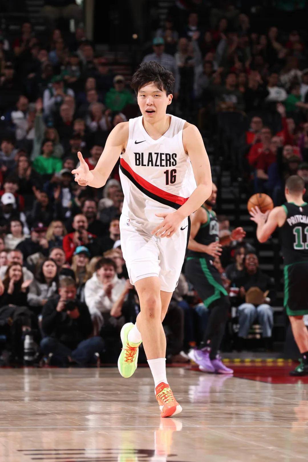 NBA生涯最强一战！杨瀚森前13投全中，拿下首个30+