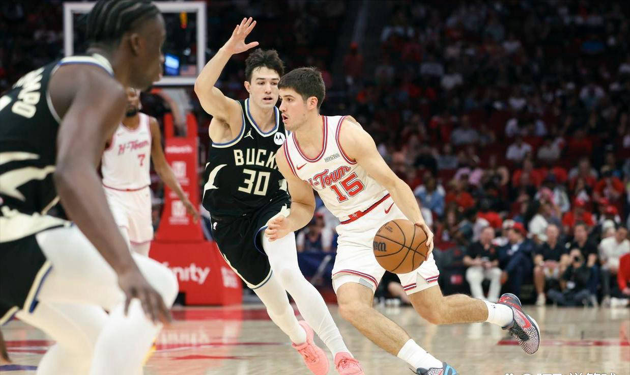 谢泼德背靠背挺身而出，9记三分创生涯新高，乌度卡发声认可