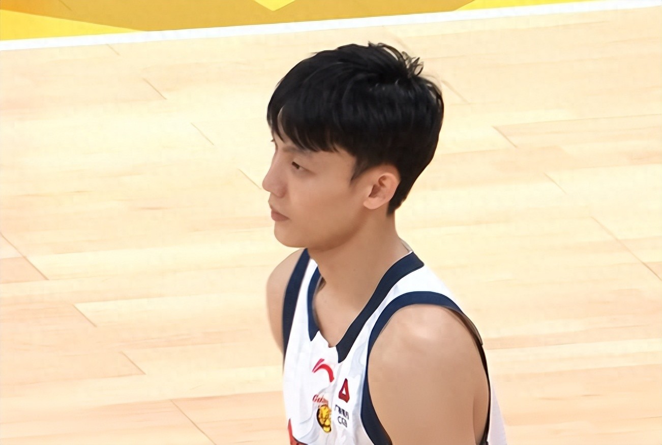 篮板球差距大也能赢，广东爆冷击败广厦，奎因麦考尔状态火热