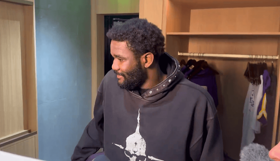 艾顿：我没看新闻你们就透露打火箭，把我的惊喜毁了