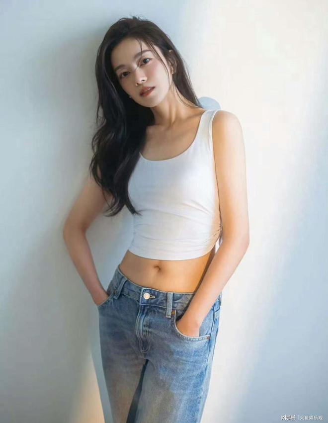 周渝民妻子喻虹渊官宣复出！退圈十年状态爆表，与仔仔因戏结缘