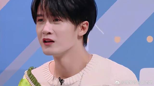 檀健次演绎“处处吻”，李雪琴直呼亲死我，笑翻全场！