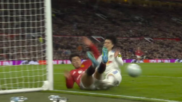 曼联1比2利兹联,田中碧失空门卡塞米罗头球被解围