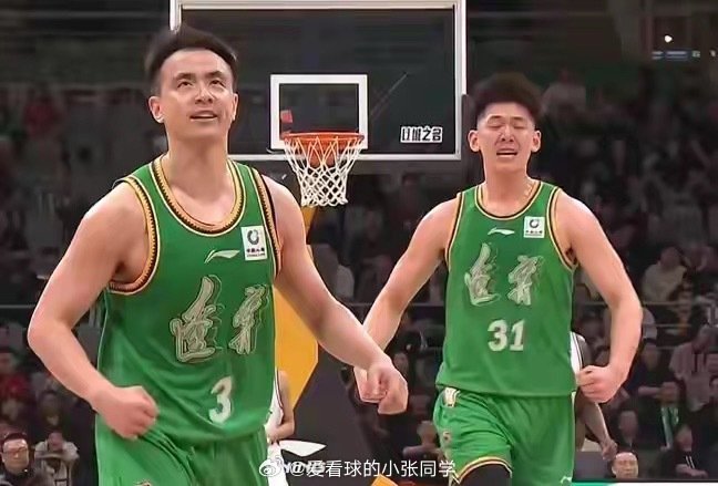 CBA联赛中，传统豪门与新兴力量的碰撞带来了哪些看点？