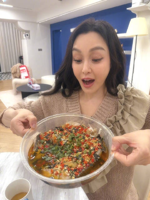 浪姐们被长沙美食征服