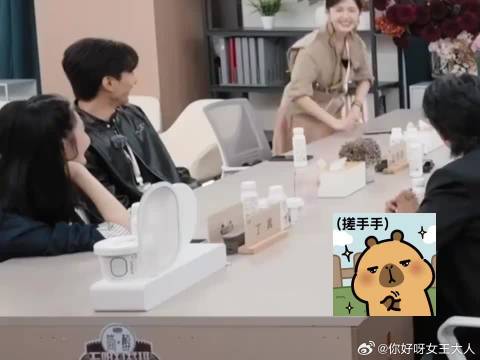 哈尼克孜和洪尧随地大小演！这段太搞笑了！